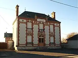 The town hall in Gémigny