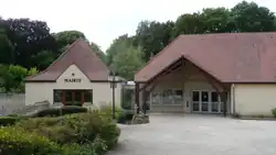 The town hall in Gaillon-sur-Montcient