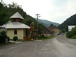 The main street of Gapel.