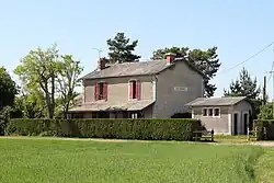 The former railway station in Estouches