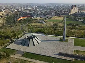 Tsitsernakaberd (1967).