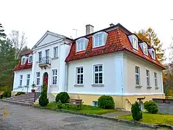 Old manor house in Gierłoż