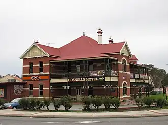 Gosnells Hotel on Albany Highway