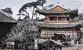 Gyeonghungak was an attached two-storied building of Daejojeon Hall of Changdeok Palace. The first story was Gyeonghungak, and the second story was Jinggwangru.