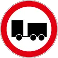 B13No entry for vehicles with semi-trailers