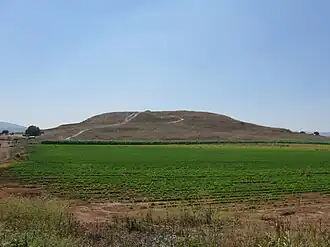 Ruin of Tell Bedeiwîyeh (Tel Hannaton)