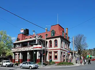The Grand Hotel at Healesville