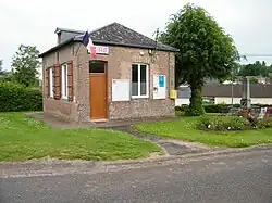 The town hall in Heucourt