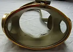 Late-1950s diving mask fitted with side windows for panoramic vision
