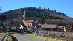 The road into Husseren-les-Châteaux