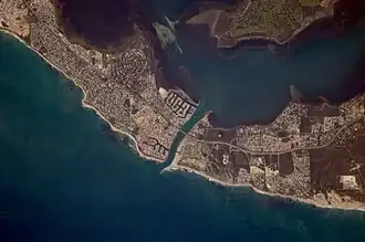 Satellite image of the Dawesville Channel and Dawesville to the south of it, taken by ISS Expedition 17