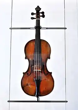 Paganini's Cannone by Guarneri
