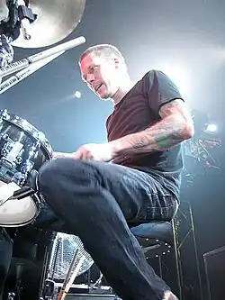 Solowoniuk performing with Billy Talent in 2007