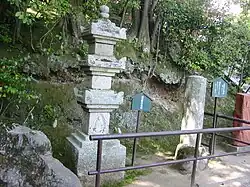 Murasaki Shikubu Memorial and Matsuo Basho poem