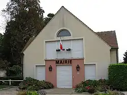 The town hall in Iverny