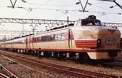 A 481 series trainset on a Midori service circa 1982