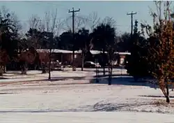 Image 1Snow is very uncommon in Florida, but has occurred in every major Florida city at least once; snow does fall very occasionally in North Florida (from Geography of Florida)