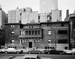 View of the house's eastern facade in the late 20th century. An annex had been built on the south, or right, side of the house