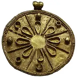 Jewelry belonging to the 1st millennium BC.