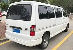 Jinbei Haishiwang low roof rear view