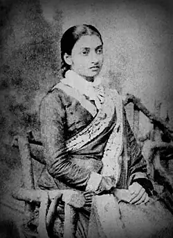Jnanadanandini Devi styling the Bengali drape with British-style blouse with lace collar