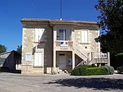 The town hall in Jusix