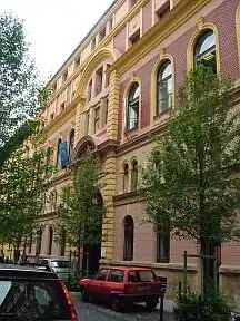 One of the district's four Károlyi Palaces (Artúr Meinig, 1890), Reviczky utca 6. Built for Count Sándor Károlyi.