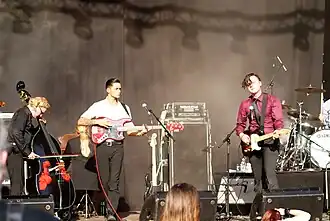 Kellermensch performing in 2010