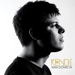 Kendi on the cover of his album Van dometa