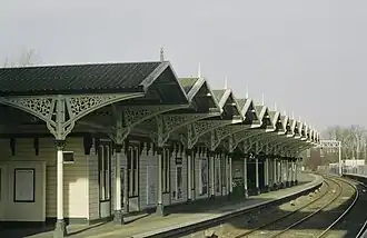 The canopy on platform 2 of Kettering railway station