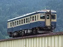KiHa 52 125 in JNR two-tone blue & beige livery in August 2008