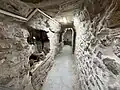 Kiliseli Tüccar Hanı, subterranean chamber with niches