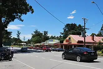 Main street of Kinglake prior to the bushfire of 7 February 2009