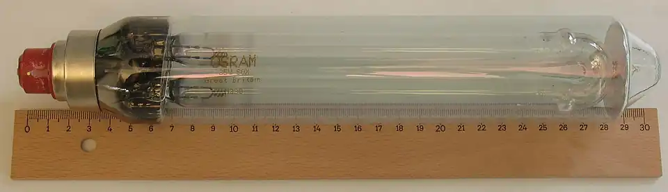 An unlit Osram 35 W LPS/SOX lamp
