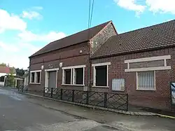 The town hall in Lachapelle-Saint-Pierre