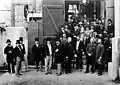 Distinguished visitors at the power station: photograph by Oskar von Miller. Among others: Karl von Leibbrand, Emil Rathenau, Marcel Deprez, Gisbert Kapp, Dr. John Hopkinson, Charles Brown, Emil Huber, and the telecommunications pioneer William Henry Preece, who would later be knighted.