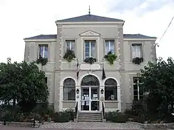 The town hall in Le Châtelet-en-Brie
