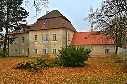 Lesní Hluboké Castle