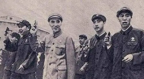 Lin Liguo (second from right) and his father Lin Biao (center)