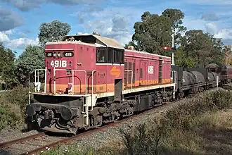 4916