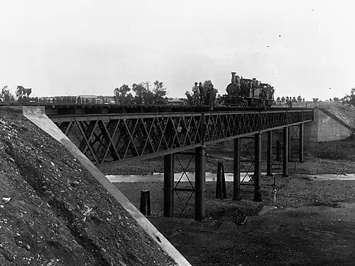 Load test of the Yacka railway bridge, 1894