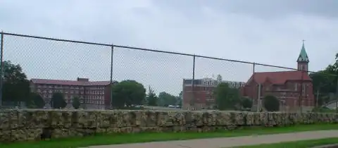 Beckman Hall (left) and Hoffmann Hall (right) (2004)