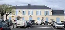 The town hall in Loulay