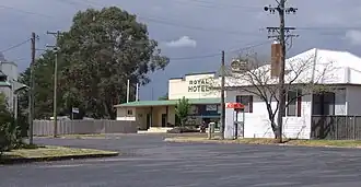 Lyndhurst with Royal Hotel in the background
