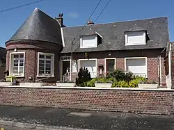 The town hall of Mézières-sur-Oise