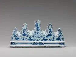 Jingdezhen blue and white brush rest, Ming dynasty, Zhengde period (early 16th century). Metropolitan Museum of Art.