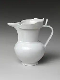 Ewer with anhua (hidden) decoration, Qingbai ware, Ming dynasty, Yongle period (early 15th century). Metropolitan Museum of Art.