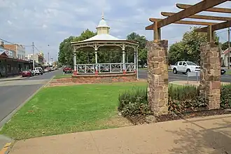 Maffra streetscape, 2013