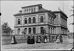 The School's building (photo taken between 1889 and 1914)