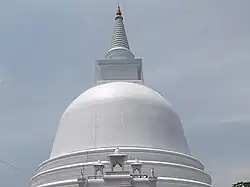Mahiyangana Pagoda closer look
